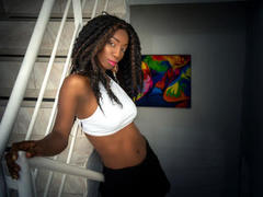 queenlise1 - female with black hair and  small tits webcam at ImLive